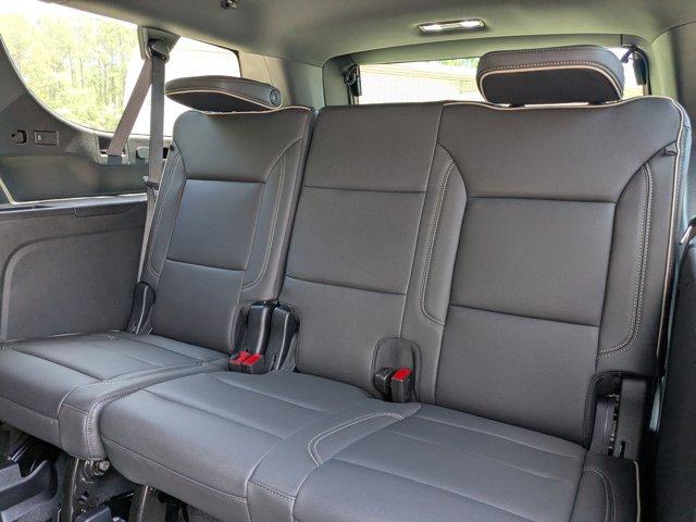 2025 Chevrolet Suburban Vehicle Photo in BRUNSWICK, GA 31525-1881