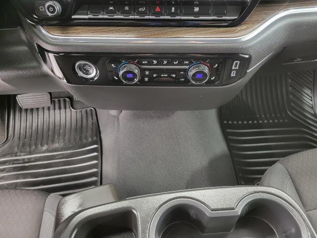 2024 Chevrolet Silverado 1500 Vehicle Photo in NEENAH, WI 54956-2243