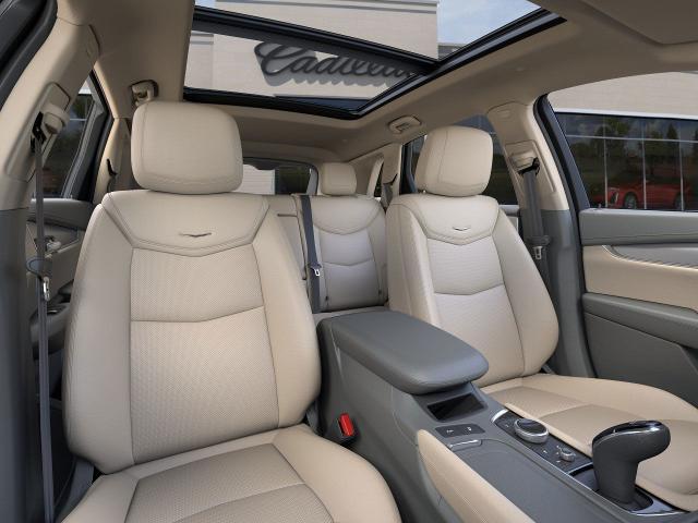 2025 Cadillac XT5 Vehicle Photo in GREEN BAY, WI 54303-3330