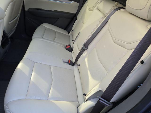 2019 Cadillac XT5 Vehicle Photo in Pleasant Hills, PA 15236