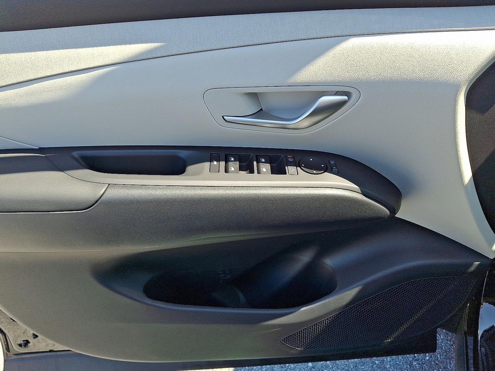 2025 Hyundai TUCSON Hybrid Vehicle Photo in Harrisburg, PA 17111