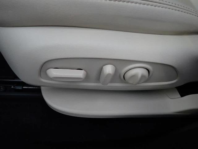 2023 Buick Enclave Vehicle Photo in ZELIENOPLE, PA 16063-2910