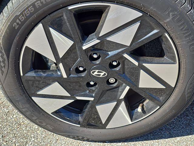 2024 Hyundai KONA Vehicle Photo in Pleasant Hills, PA 15236