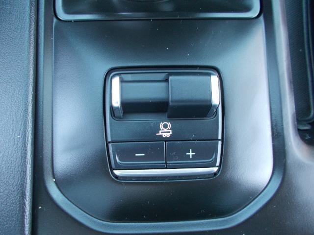 2024 GMC Sierra 1500 Vehicle Photo in LOWELL, MA 01852-4336