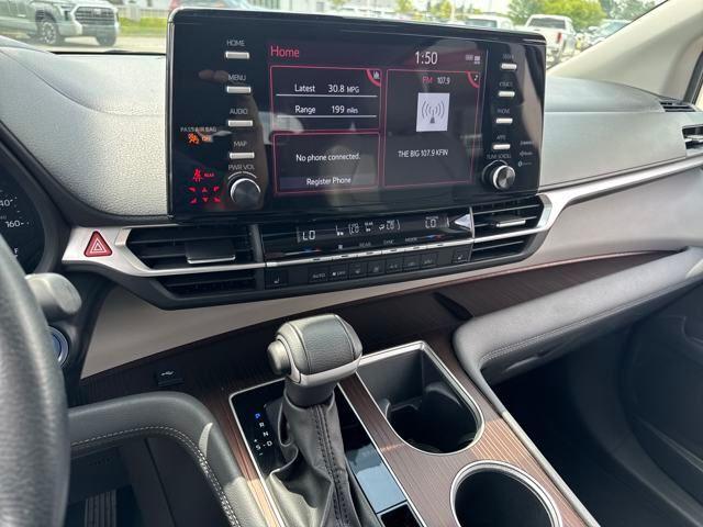 2024 Toyota Sienna Vehicle Photo in Jonesboro, AR 72404