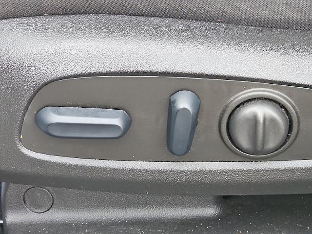 2023 GMC Acadia Vehicle Photo in TREVOSE, PA 19053-4984