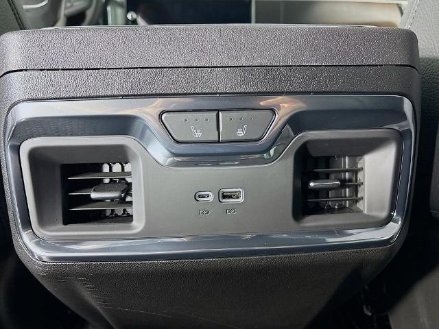 2025 GMC Sierra 3500 HD Vehicle Photo in PUYALLUP, WA 98371-4149