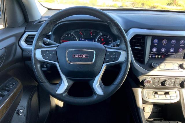 2023 GMC Acadia Vehicle Photo in TOPEKA, KS 66609-0000