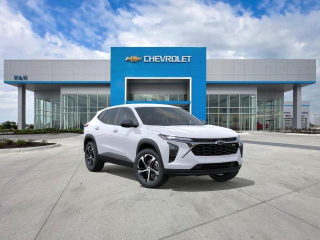 Summit White 2026 Chevrolet Trax SUV / Crossover Front-Wheel Drive 6-Speed Automatic