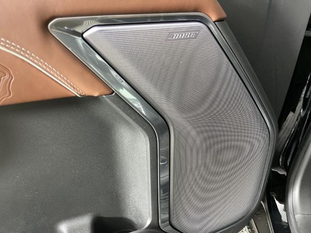 2025 GMC Sierra 1500 Vehicle Photo in GILBERT, AZ 85297-0402