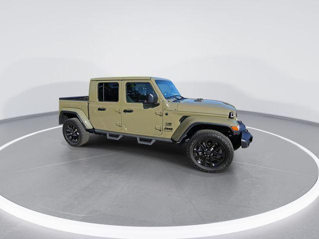 2025 Jeep Gladiator Vehicle Photo in Pleasant Hills, PA 15236