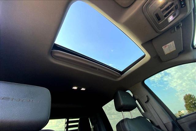 2022 GMC Sierra 2500 HD Vehicle Photo in TOPEKA, KS 66609-0000