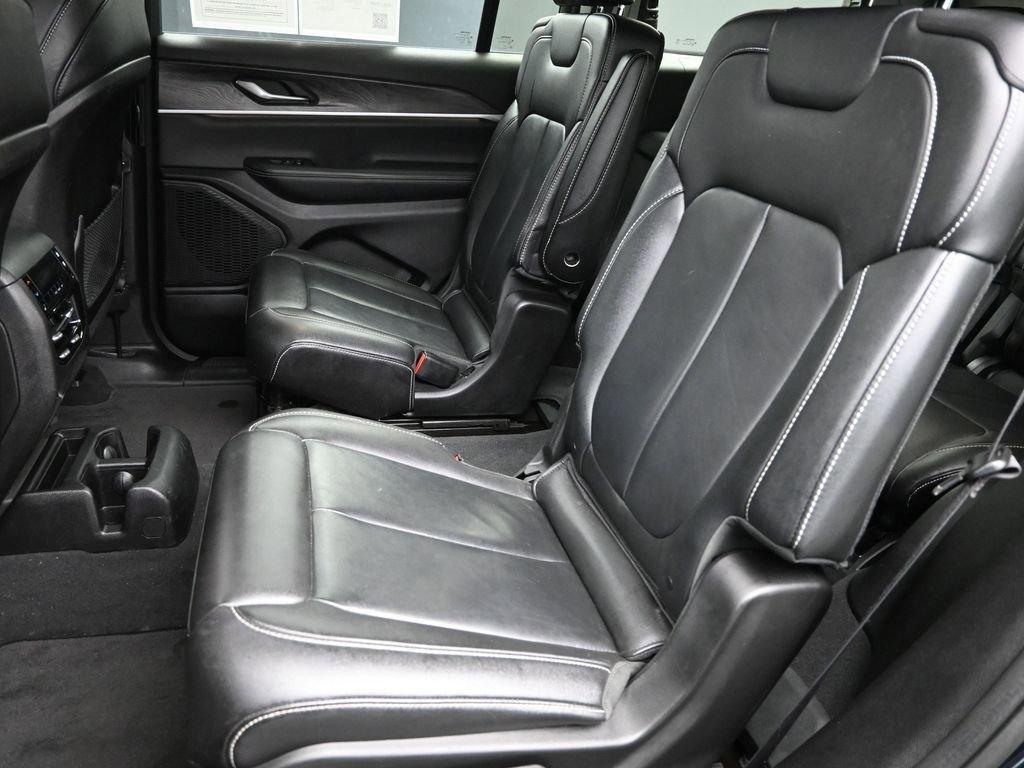 2023 Jeep Grand Cherokee L Vehicle Photo in Cedar Rapids, IA 52402