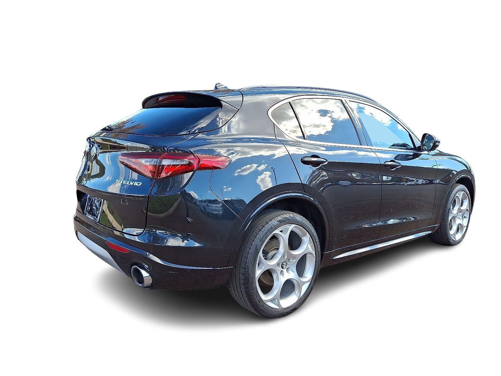 2023 Alfa Romeo Stelvio Vehicle Photo in Willow Grove, PA 19090
