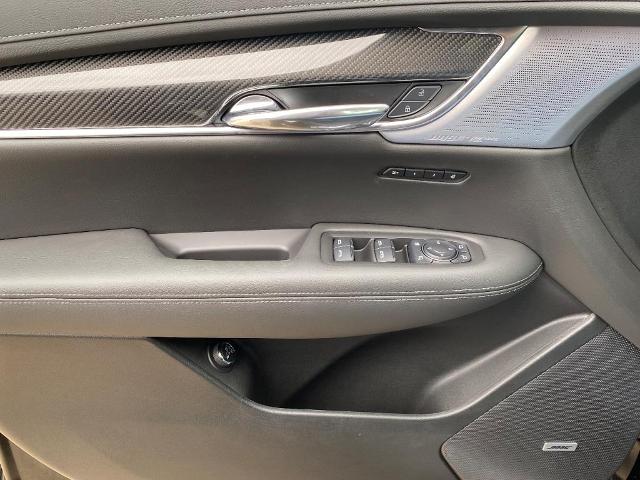 2025 Cadillac XT6 Vehicle Photo in Denton, TX 76205