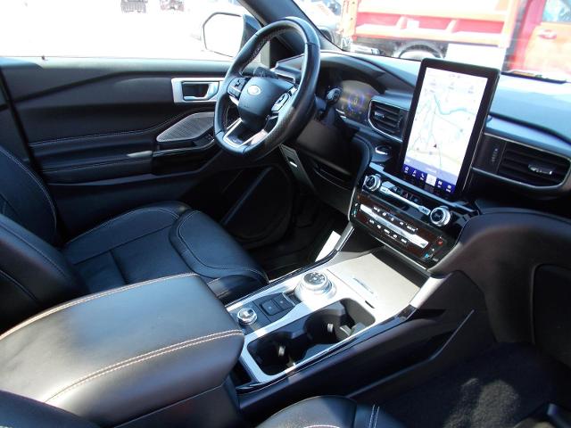 2023 Ford Explorer Vehicle Photo in LOWELL, MA 01852-4336