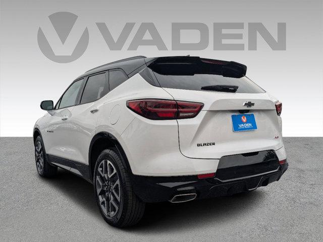 2025 Chevrolet Blazer Vehicle Photo in BRUNSWICK, GA 31525-1881