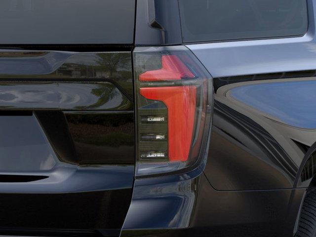 2025 Chevrolet Suburban Vehicle Photo in SELMA, TX 78154-1460