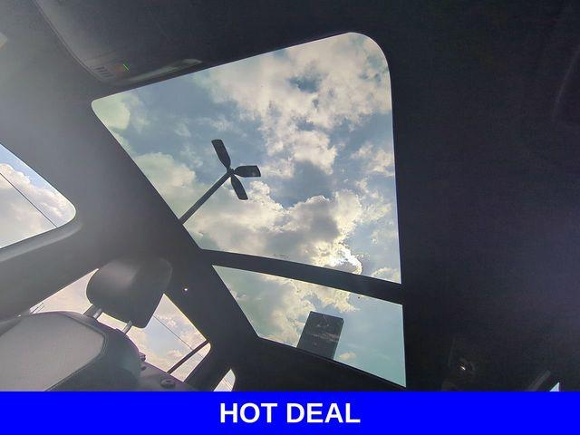 2021 Volkswagen Tiguan Vehicle Photo in Merrillville, IN 46410