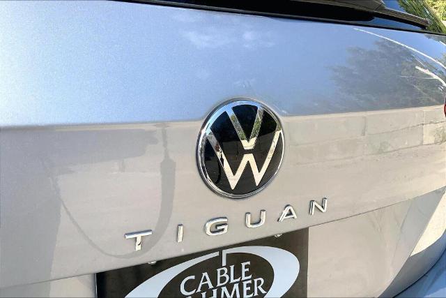 2024 Volkswagen Tiguan Vehicle Photo in Kansas City, MO 64114