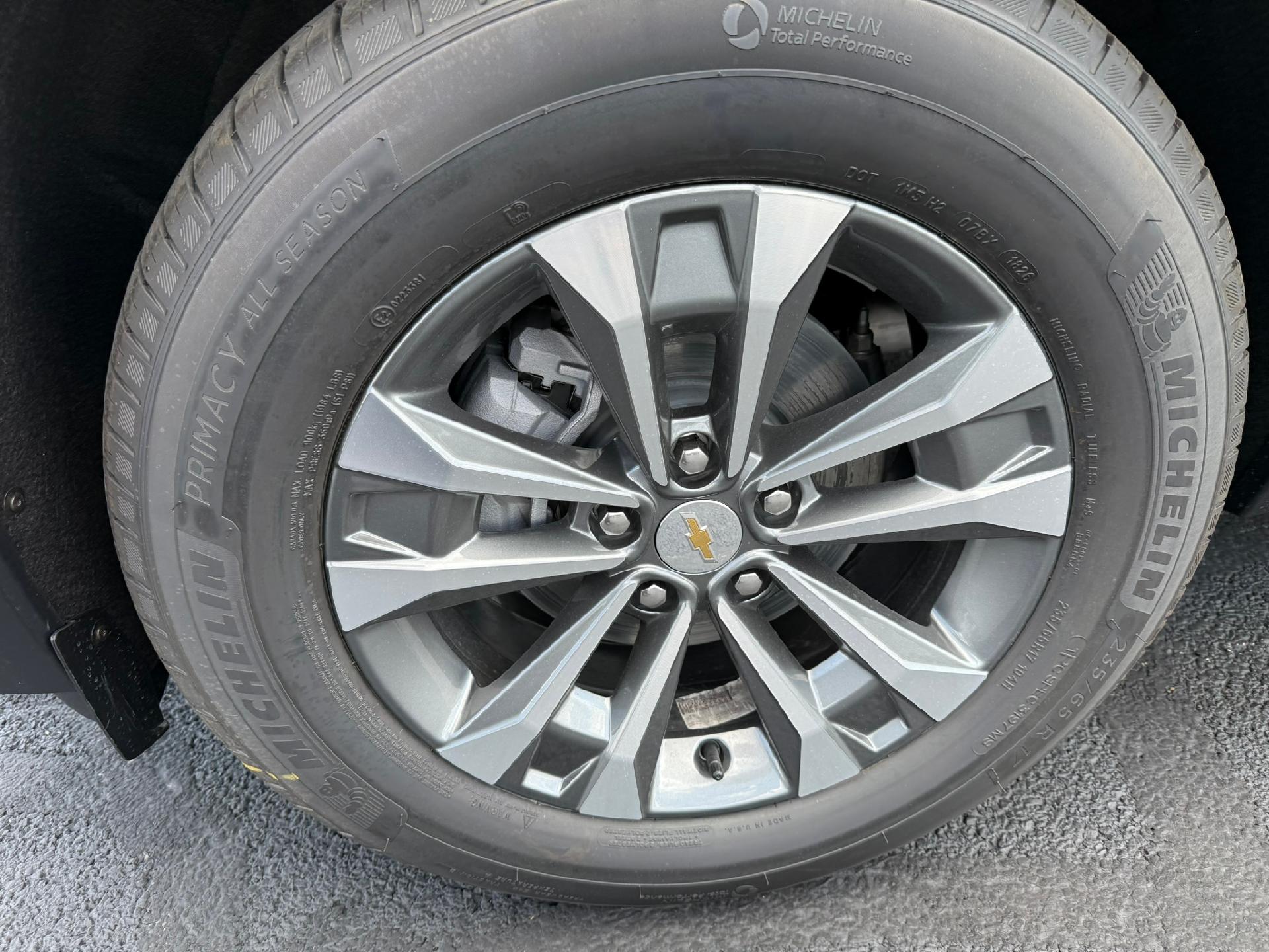 2027 Chevrolet Equinox LT - 8