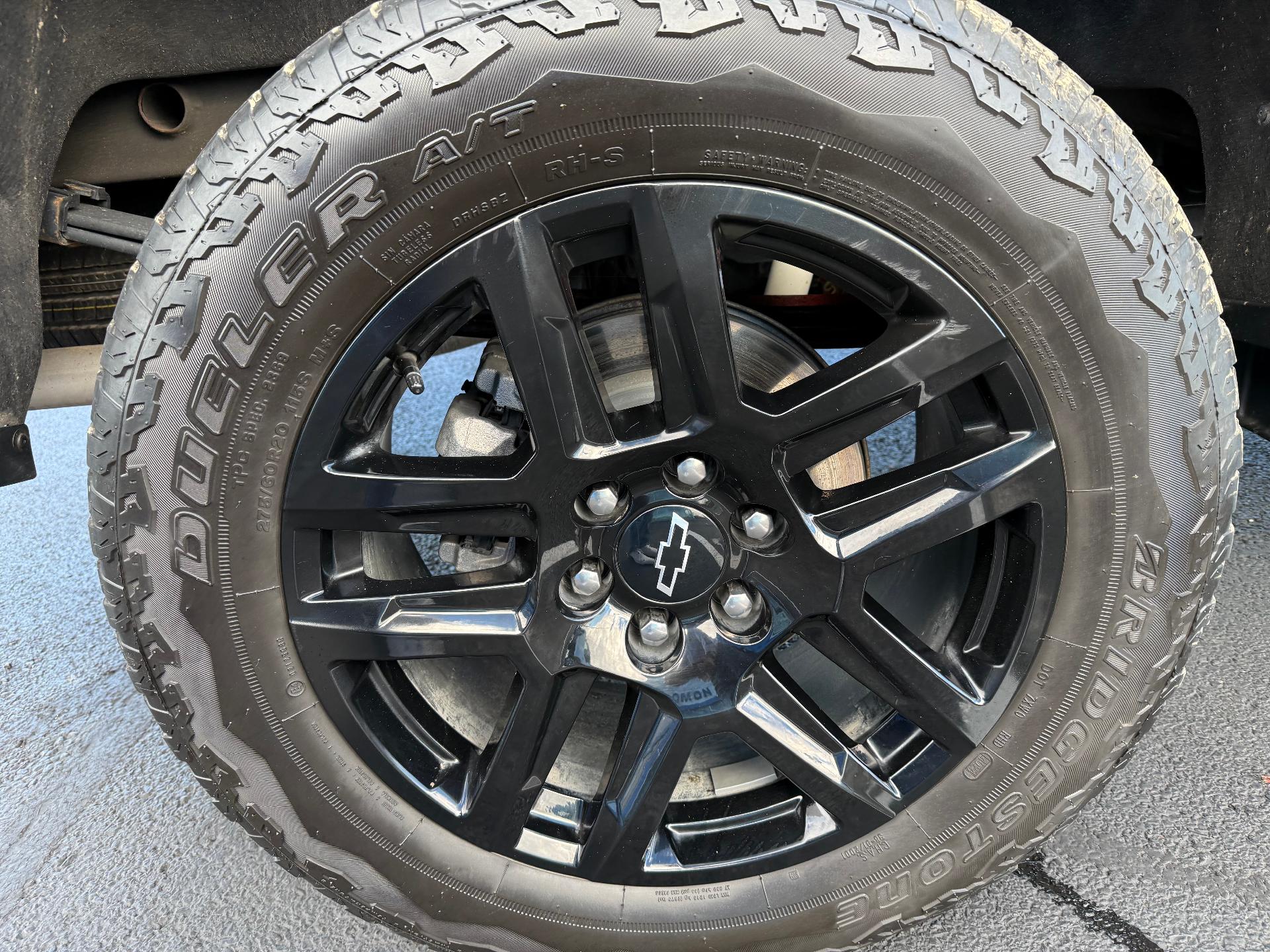 2025 Chevrolet Silverado 1500 photo 12 of 28