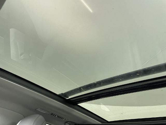 2024 Toyota Highlander Vehicle Photo in GILBERT, AZ 85297-0402