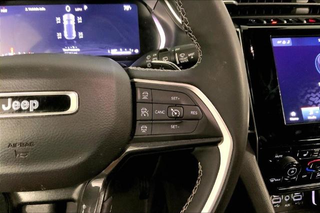 2023 Jeep Grand Cherokee Vehicle Photo in Kansas City, MO 64114