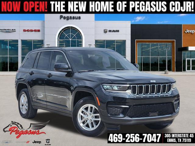 2025 Jeep Grand Cherokee Vehicle Photo in Ennis, TX 75119-5114