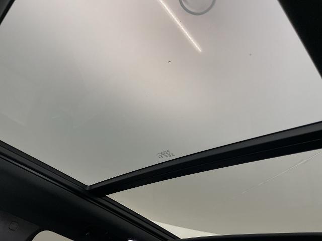 2025 GMC Yukon XL Vehicle Photo in GILBERT, AZ 85297-0402