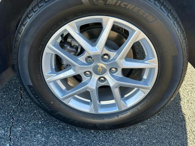 2024 Chevrolet Equinox Vehicle Photo in COLUMBIA, MO 65203-3903