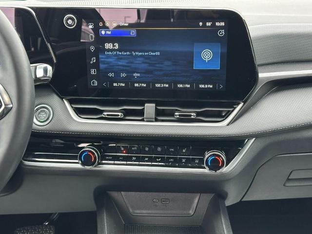 2026 Chevrolet Equinox Vehicle Photo in COLUMBIA, MO 65203-3903