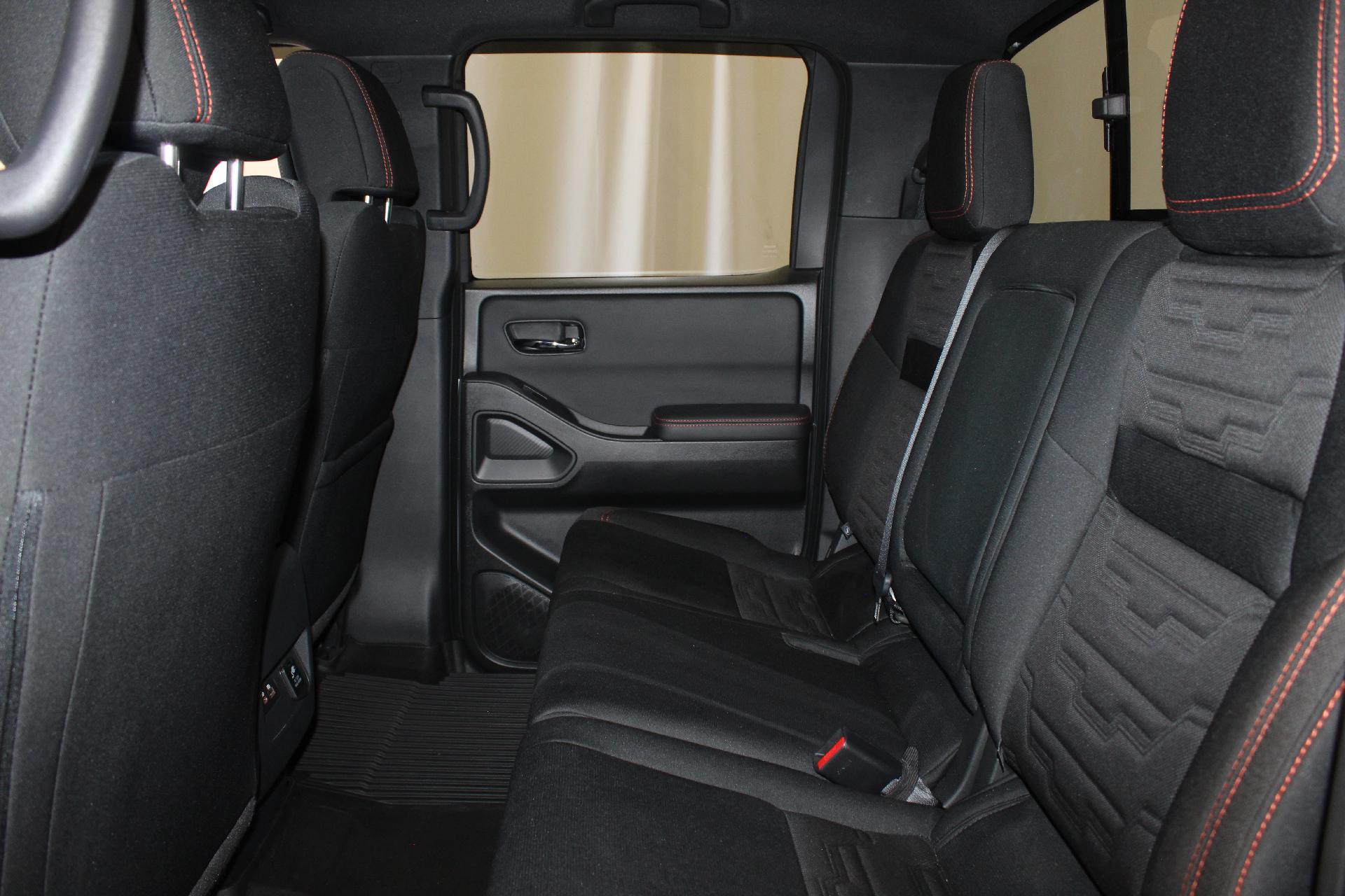 2024 Nissan Frontier Vehicle Photo in NORTHAMPTON, MA 01060-1120