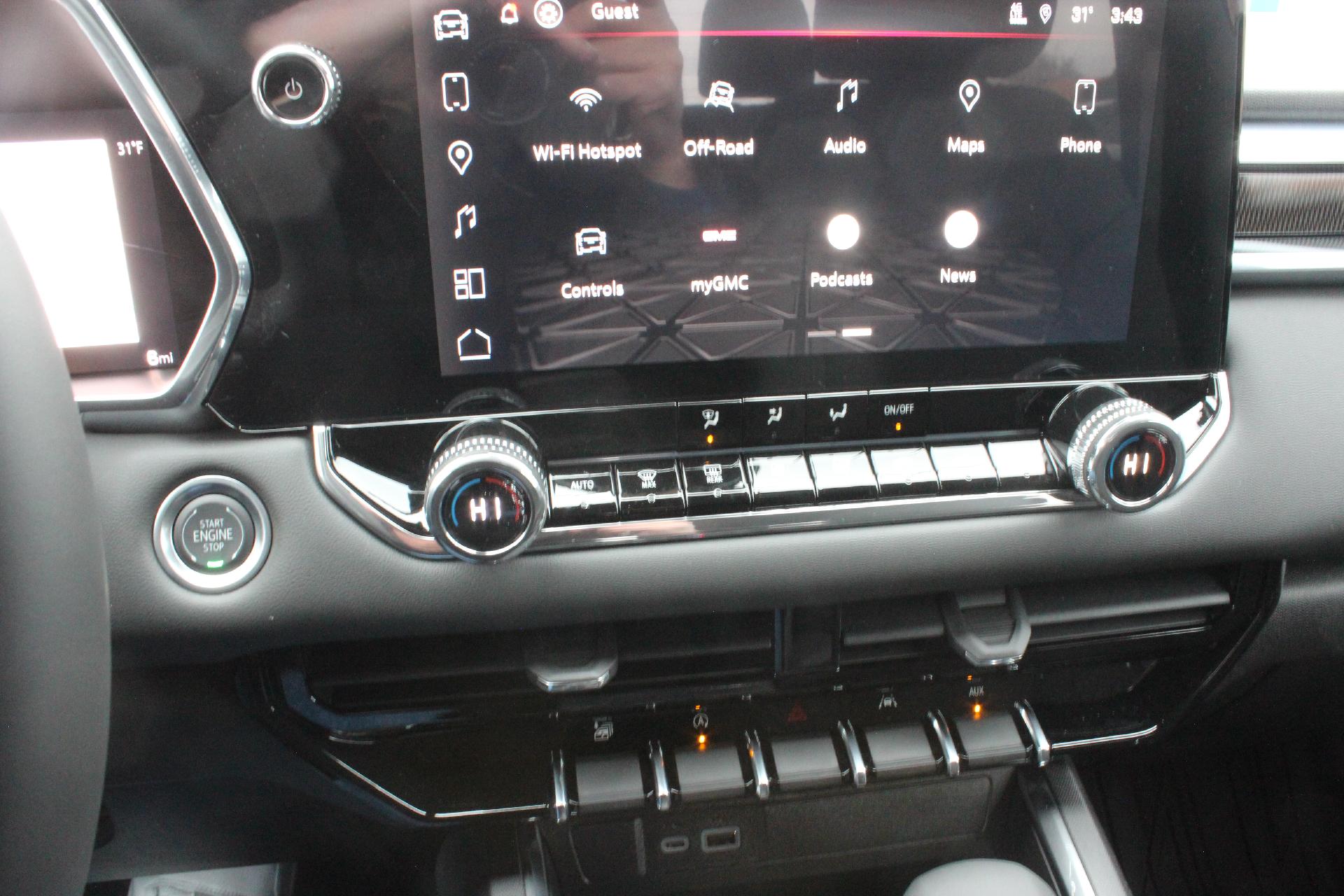 2025 GMC Canyon Vehicle Photo in AURORA, CO 80012-4011