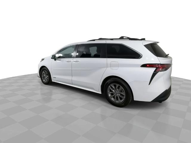 2021 Toyota Sienna Vehicle Photo in GILBERT, AZ 85297-0402