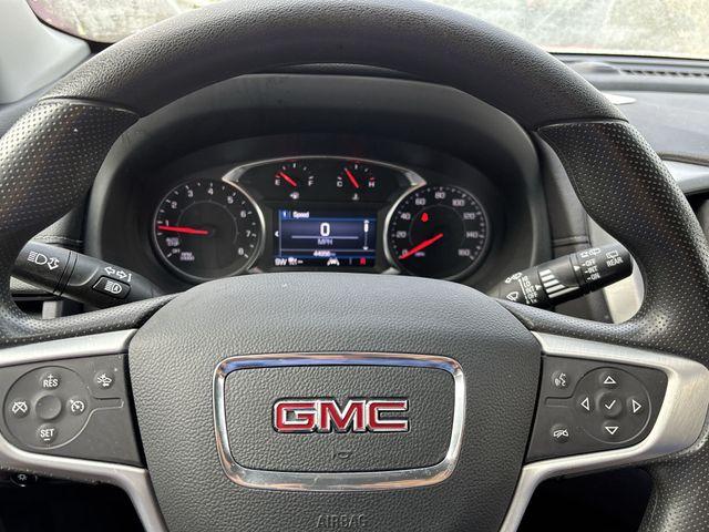 2023 GMC Terrain Vehicle Photo in Pleasant Hills, PA 15236