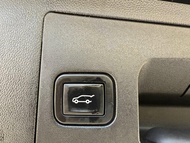 2022 Cadillac XT5 Vehicle Photo in LEOMINSTER, MA 01453-2952