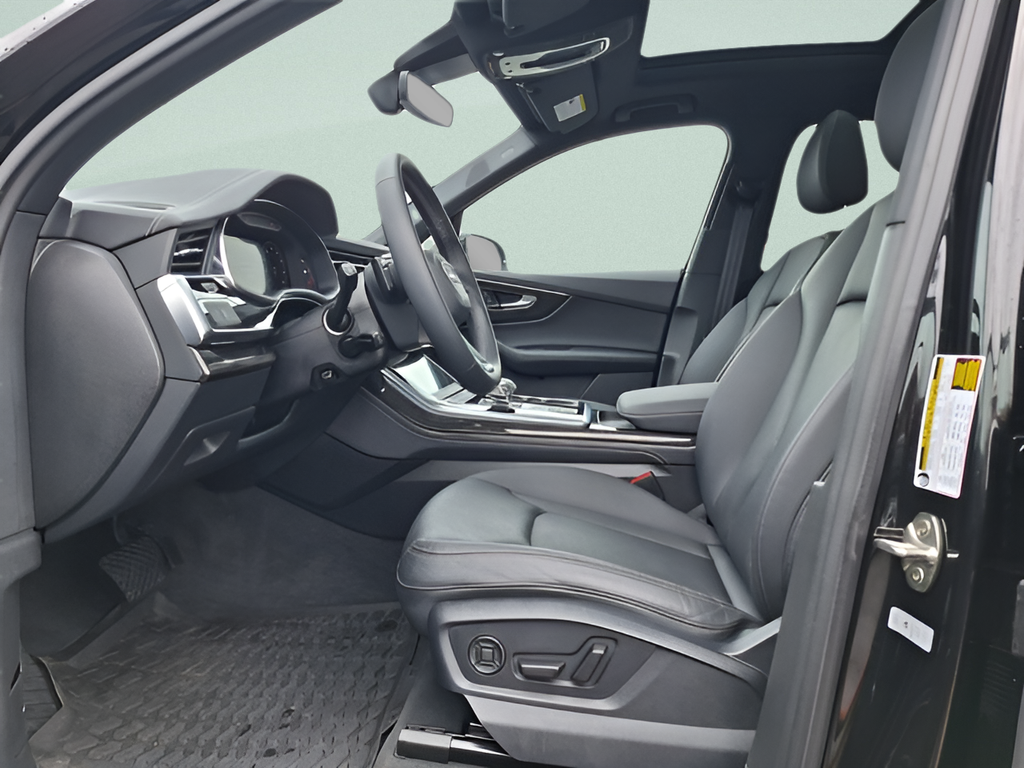 2025 Audi Q7 Premium Plus - 11