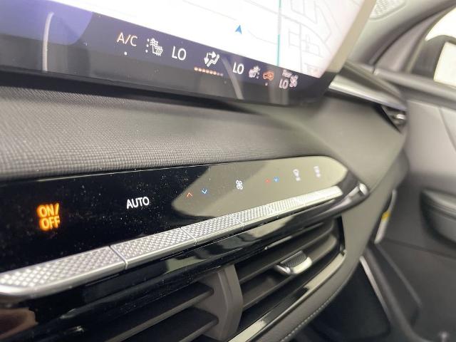 2025 Buick Enclave Vehicle Photo in GILBERT, AZ 85297-0402