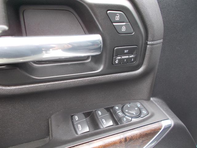 2021 GMC Sierra 2500 HD Vehicle Photo in LOWELL, MA 01852-4336