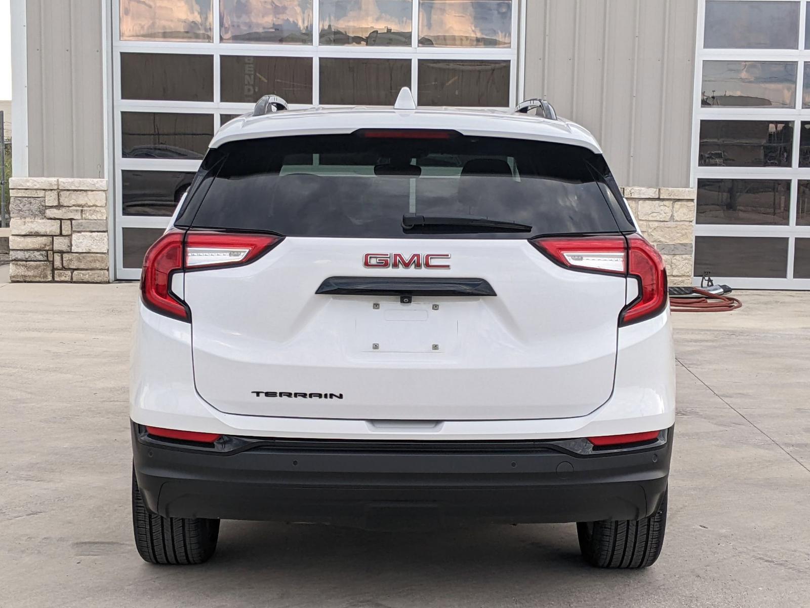 2022 GMC Terrain Vehicle Photo in Seguin, TX 78155
