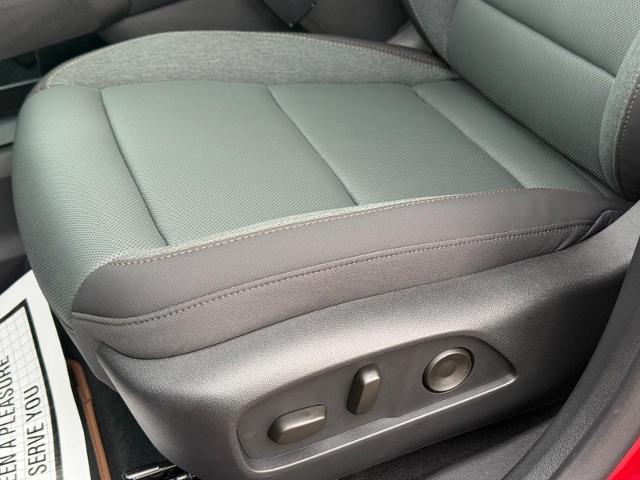 2026 GMC Terrain Vehicle Photo in COLUMBIA, MO 65203-3903