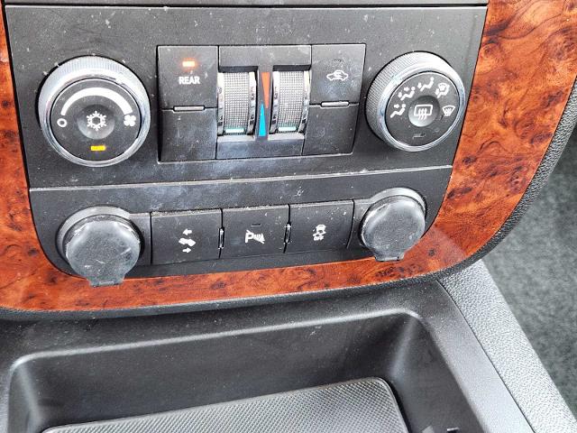 2012 Chevrolet Tahoe Vehicle Photo in DENTON, TX 76210-9321