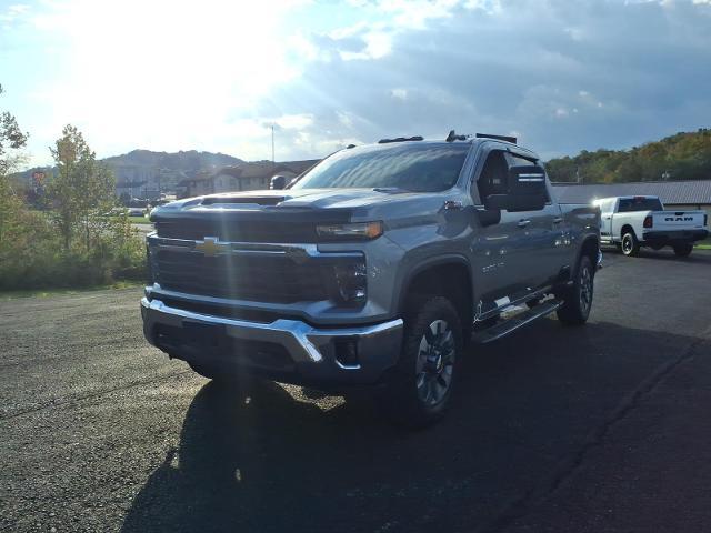 2025 Chevrolet Silverado 2500 HD Vehicle Photo in WAYNESBURG, PA 15370-8079