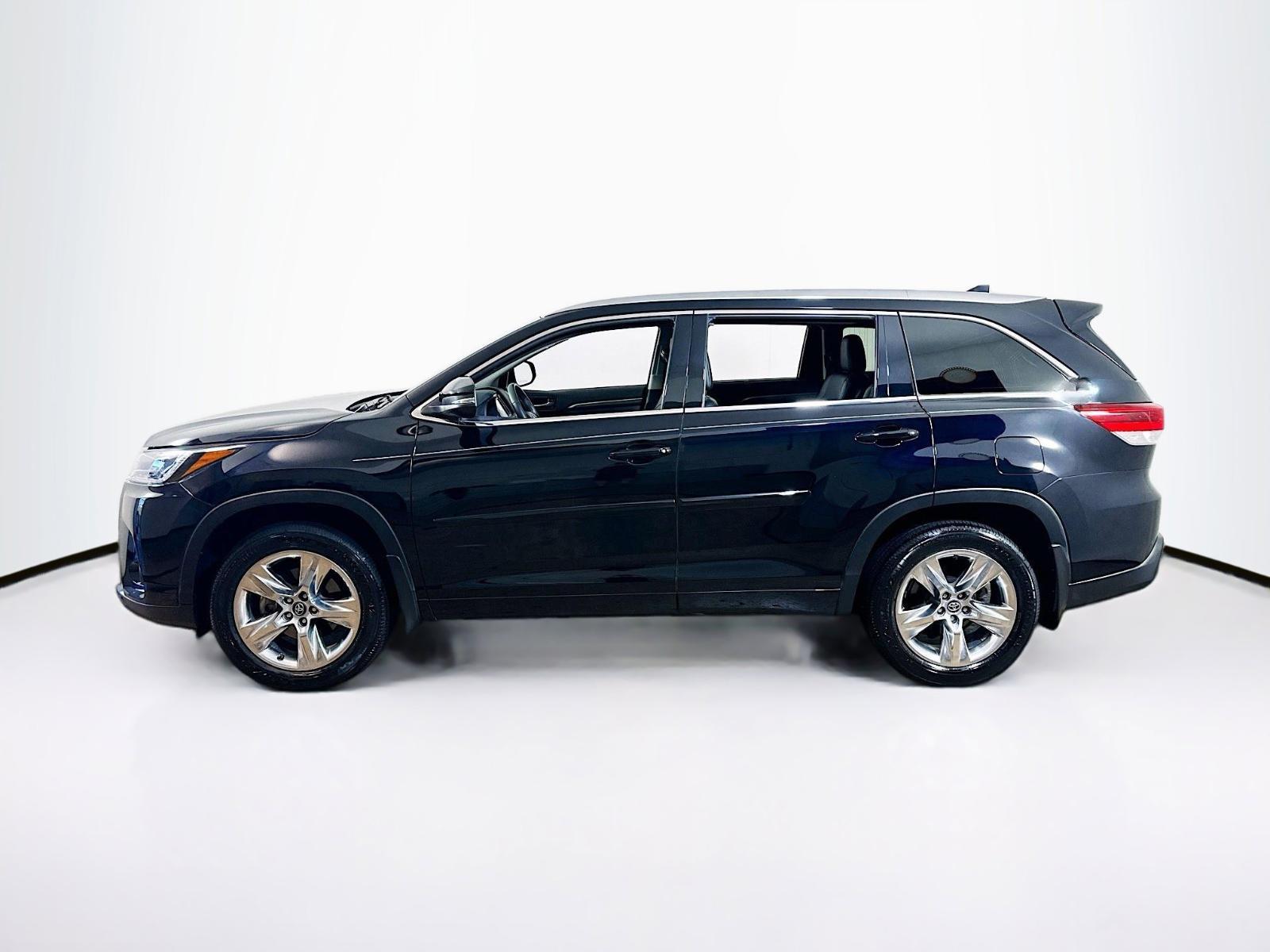 2018 Toyota Highlander Vehicle Photo in Langhorne, PA 19047