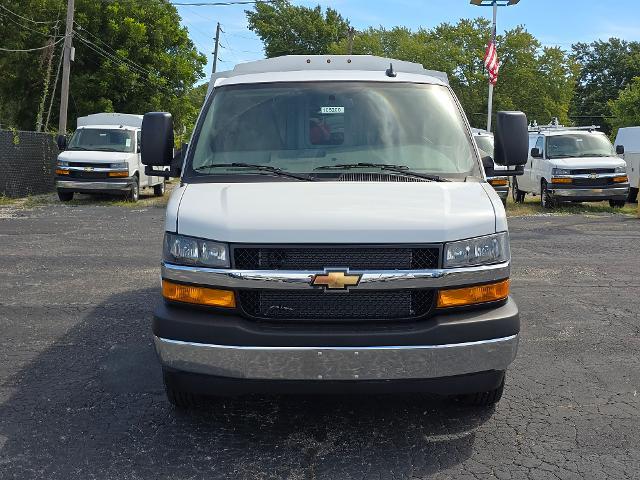 2025 Chevrolet Express Commercial Cutaway Vehicle Photo in INDEPENDENCE, MO 64055-1314