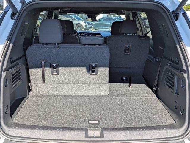 2025 Chevrolet Traverse Vehicle Photo in BRUNSWICK, GA 31525-1881