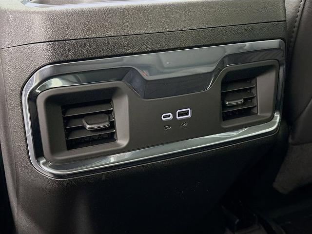 2026 GMC Sierra 1500 Vehicle Photo in PUYALLUP, WA 98371-4149