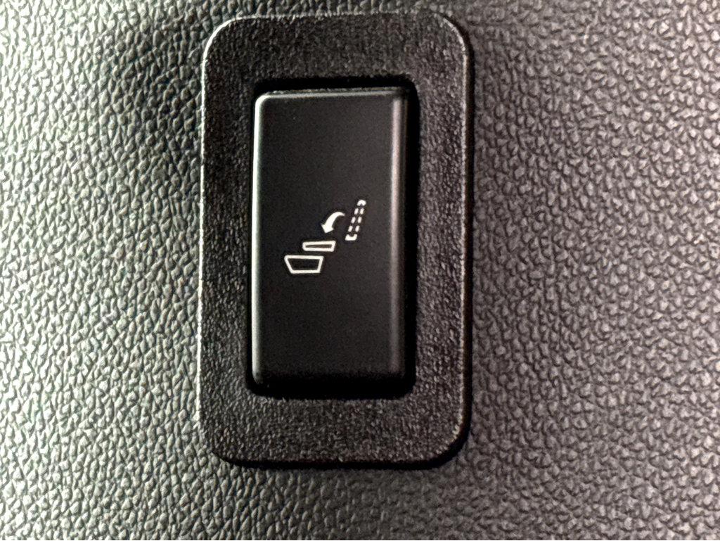 2023 Chevrolet Suburban Vehicle Photo in POOLER, GA 31322-3252