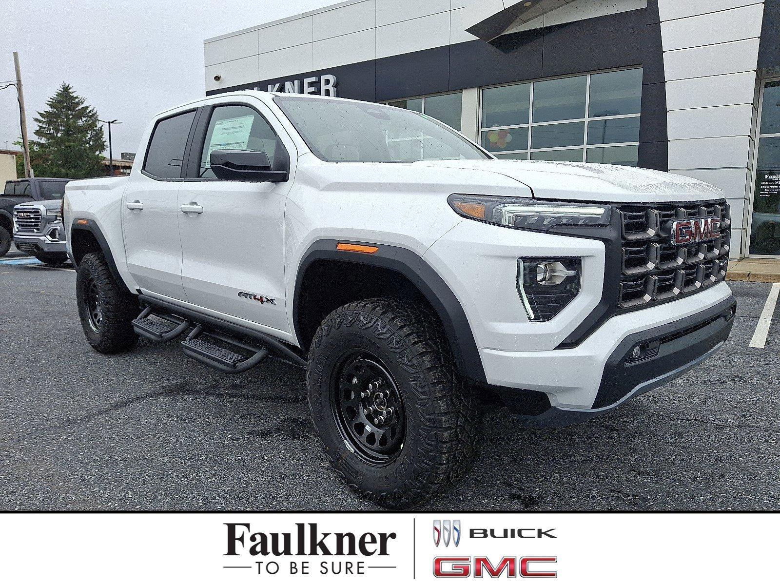 Select 2025 GMC Canyon